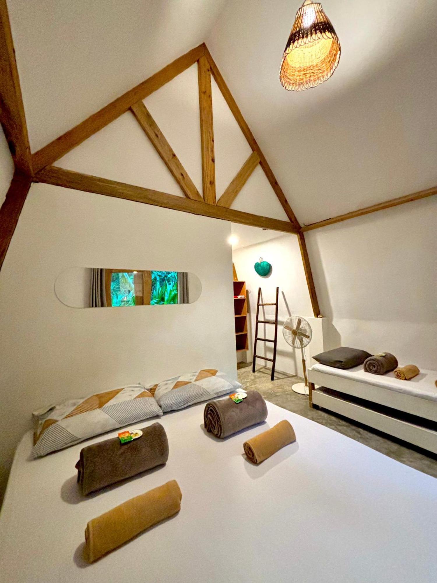 Triangle Palms Siargao Villa Хенерал Луна Екстериор снимка